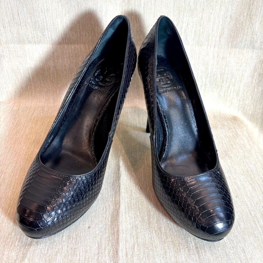 TORY BURCH Sz 6.5 Hidden Mini Platform Python Embossed Almond Toe Classic Heels
